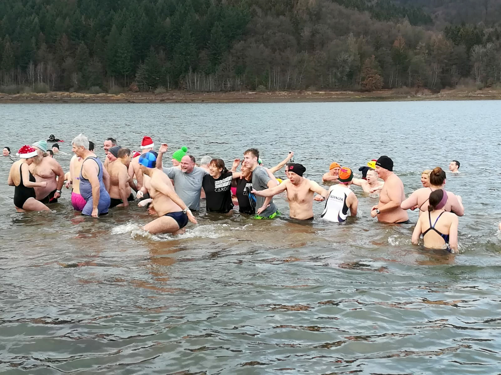 Neujahrsschwimmen 2019 an der Innerstetalsperre